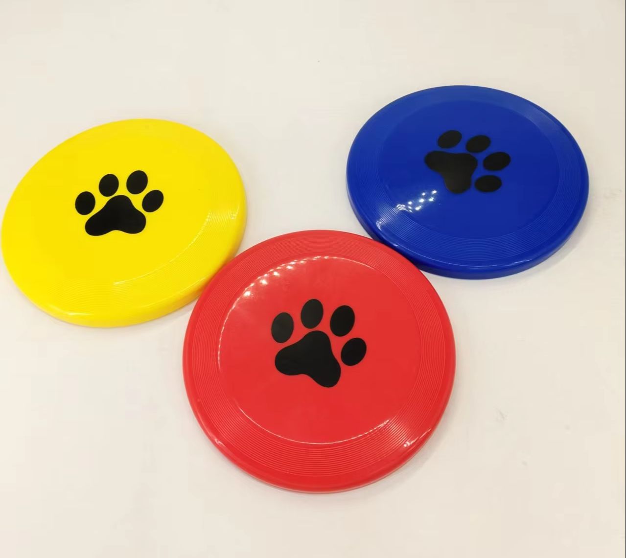 จานร่อนสุนัขพลาสติกแข็ง ลายอุ้ - Flying Disc Dog Training Toy บทวิจารณ์และราคา